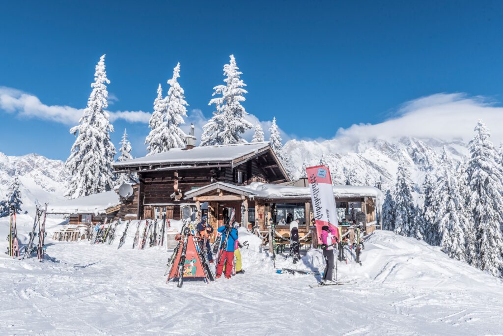Gahuelhut, Dienten am Hochkoenig