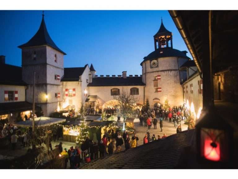 Vánoční trh na zámku Hohenwerfen