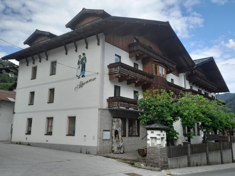 Alpenrose Mühlbach - Haus Schneeberg